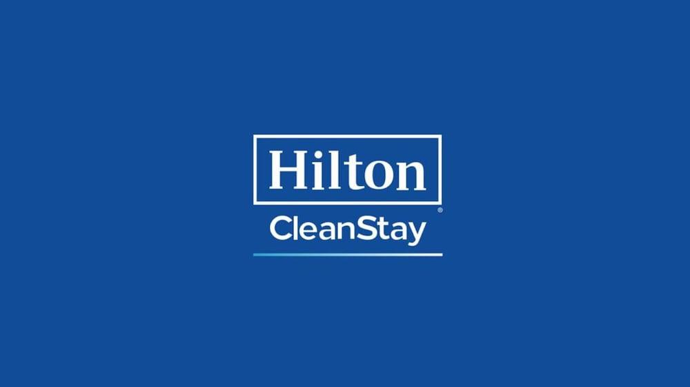 Hampton By Hilton London Ealing Hotel Екстериор снимка