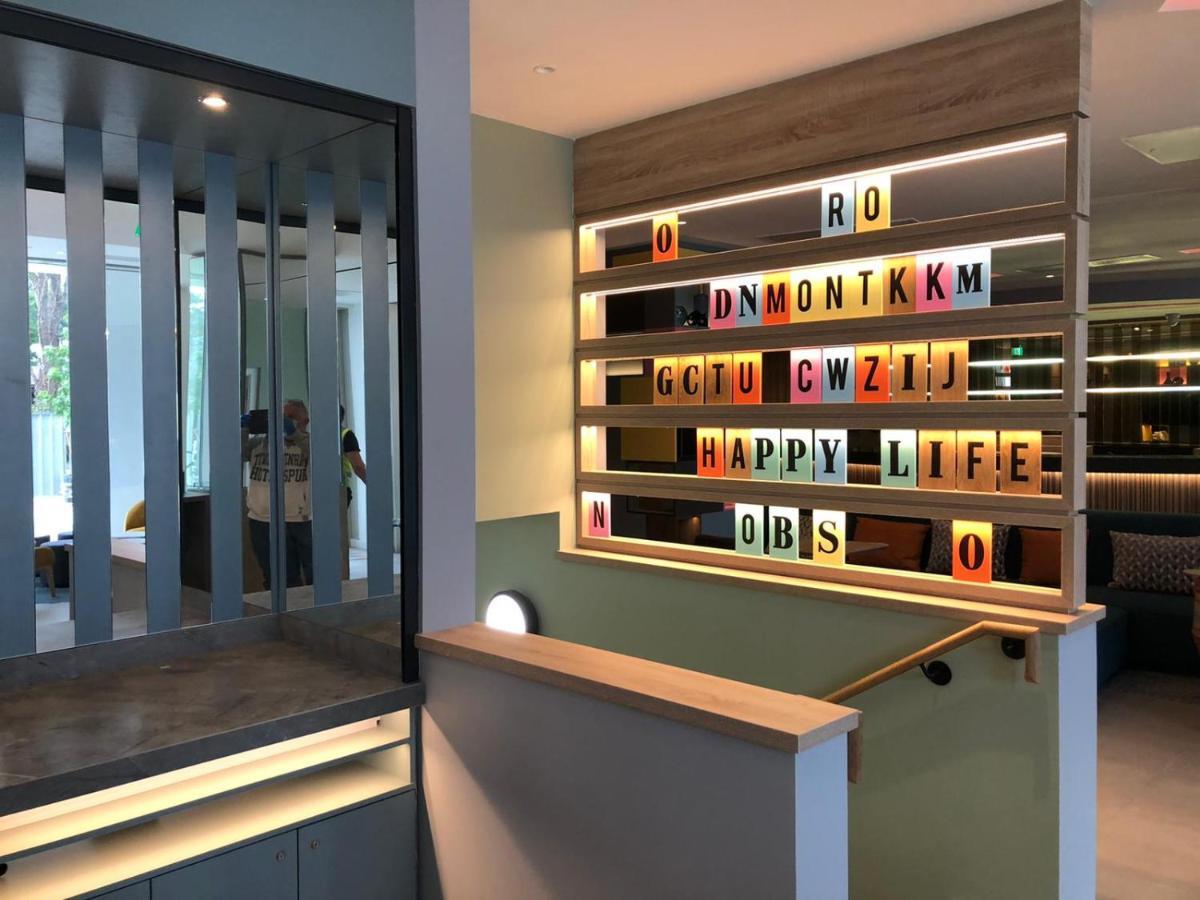 Hampton By Hilton London Ealing Hotel Екстериор снимка